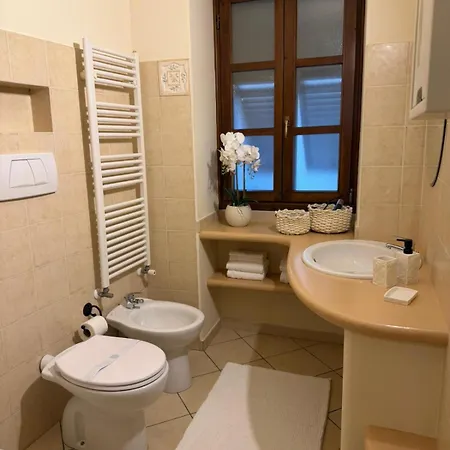 別荘 Casa Dani - Terrazza Relax, Parcheggio Gratuito E Comfort A Due Passi Da Oneglia インペリア