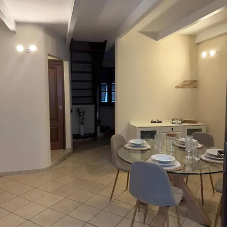 Casa Dani - Terrazza Relax, Parcheggio Gratuito E Comfort A Due Passi Da Oneglia *